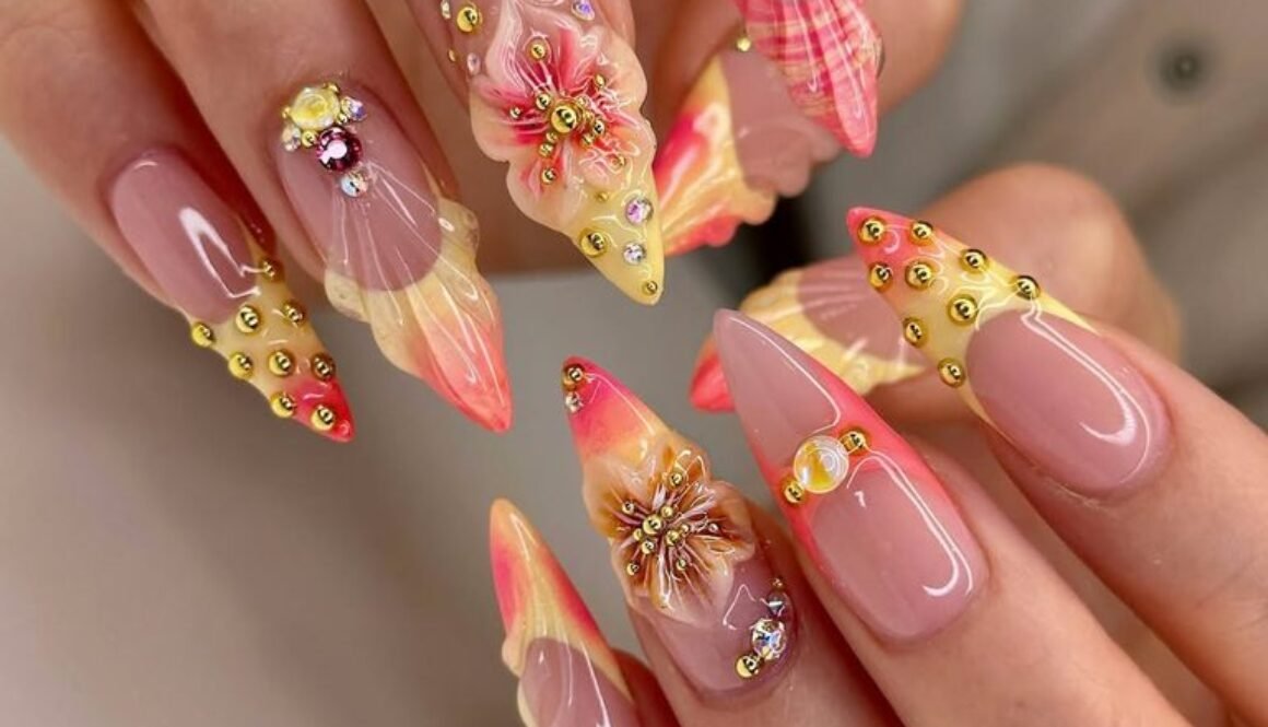 August nails